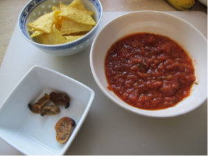 vers de palmier, tacos et sauce salsa