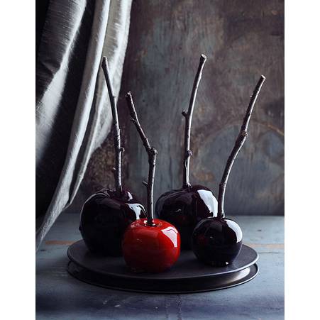 Blog 6498 Pomme d amour noire pour Halloween reference2